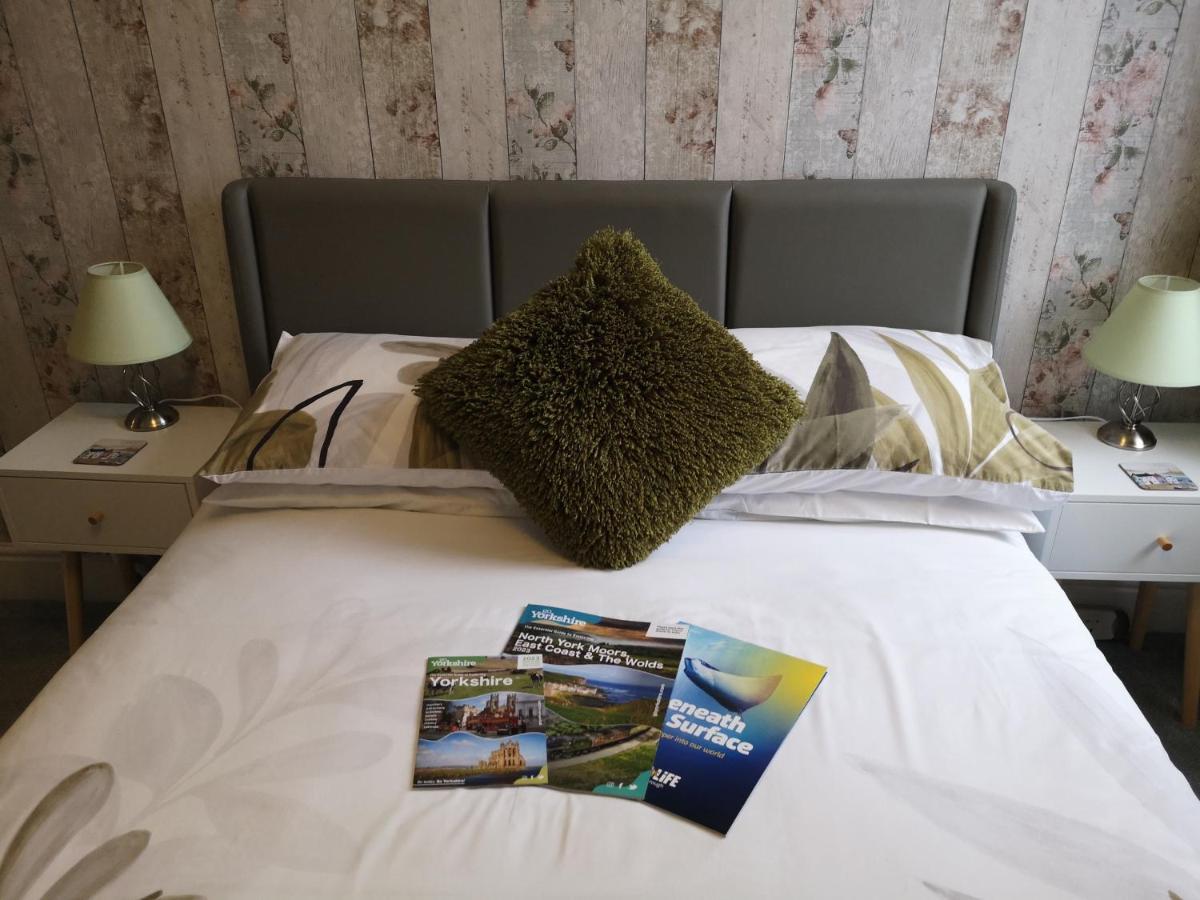 The Phoenix Guest House Scarborough Bagian luar foto